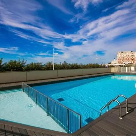 Lejlighed Victoria Centre Grande And Pool